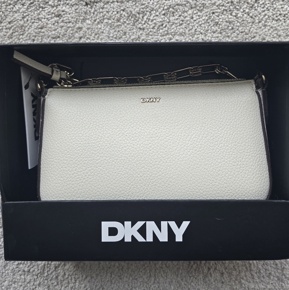 DKNY Bryant Park Demi Bag – Ivory Pebbled Leather – NWT - Picture 10 of 11